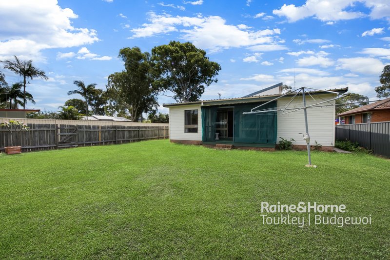 Photo - 2/92 Scenic Drive, Budgewoi NSW 2262 - Image 8