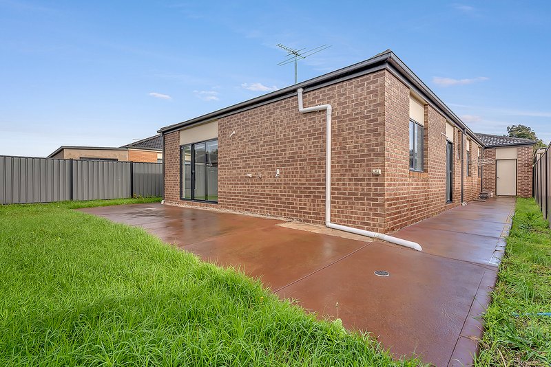 Photo - 292 Waterview Boulevard, Craigieburn VIC 3064 - Image 17