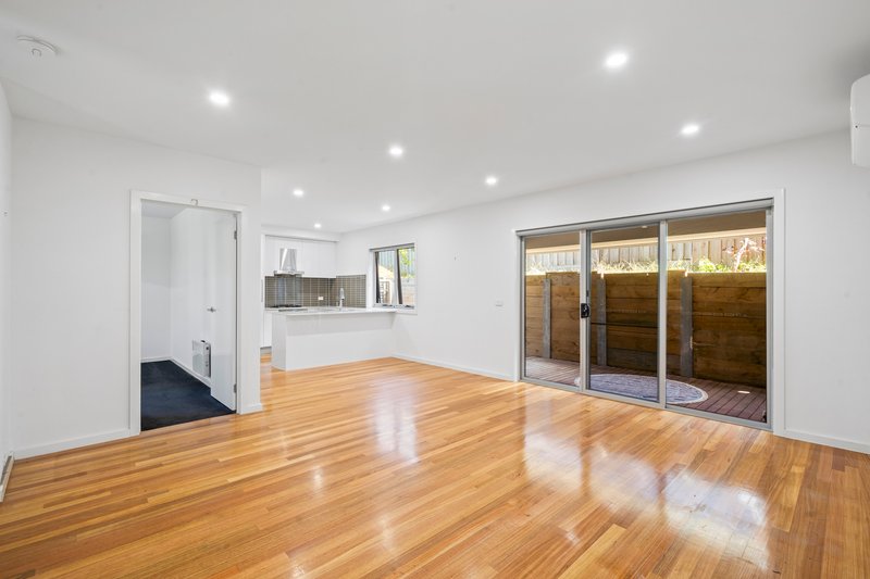 Photo - 29/21 Station Road, Oak Park VIC 3046 - Image 2