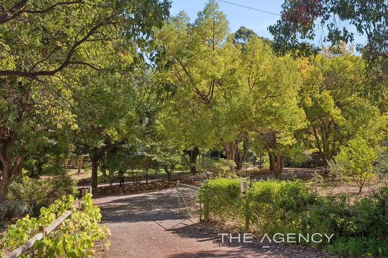 Photo - 2925 Lilydale Road, Chidlow WA 6556 - Image 5