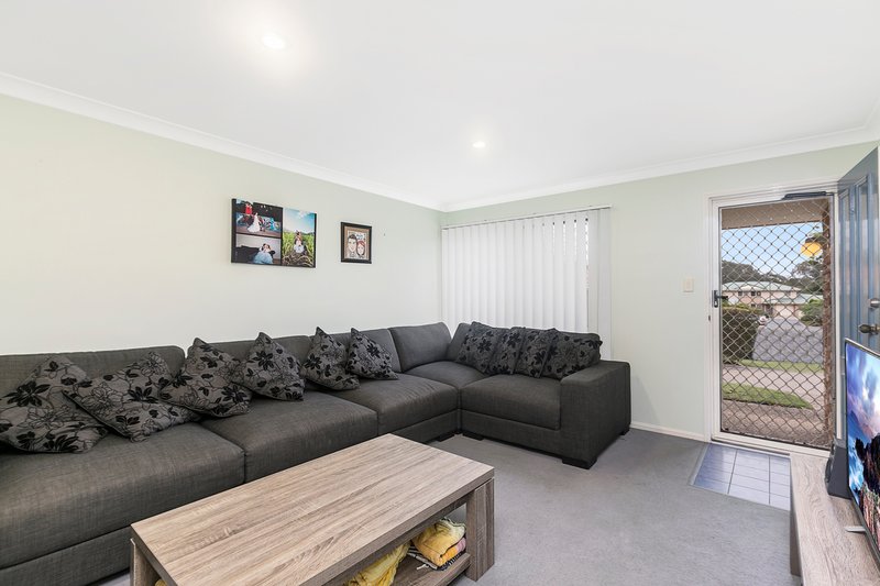 Photo - 29/27 Camille Crescent, Wynnum West QLD 4178 - Image 2