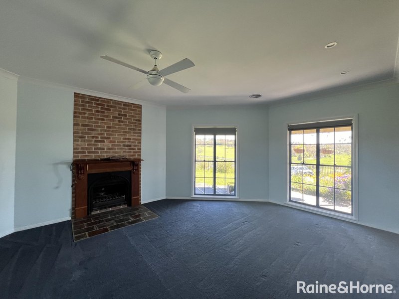 Photo - 293 Icely Road, Orange NSW 2800 - Image 10