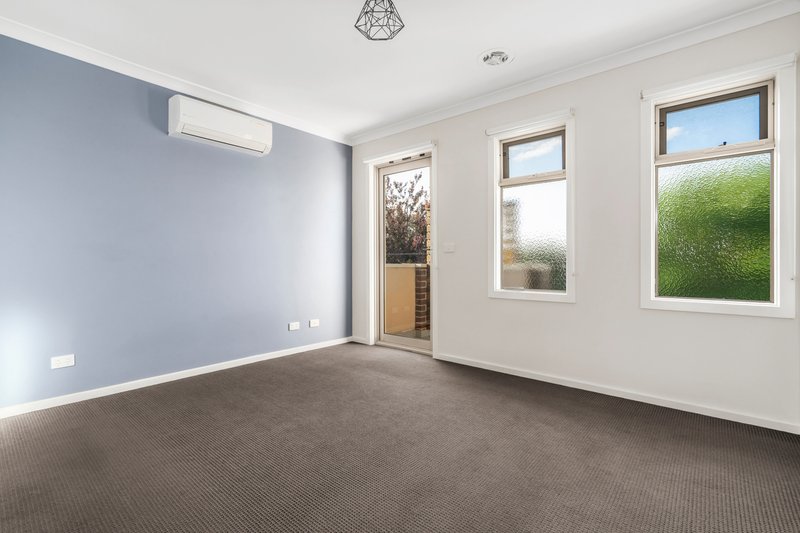 Photo - 2/93 Salmon Street, Hastings VIC 3915 - Image 6