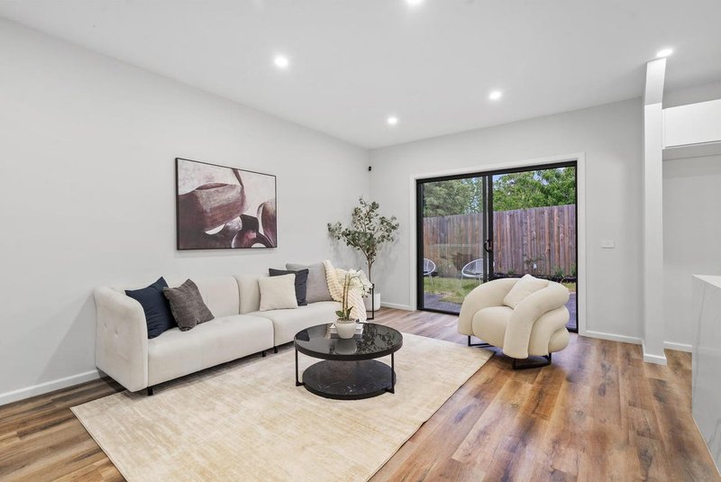 Photo - 2/93 Taylors Lane, Rowville VIC 3178 - Image 2