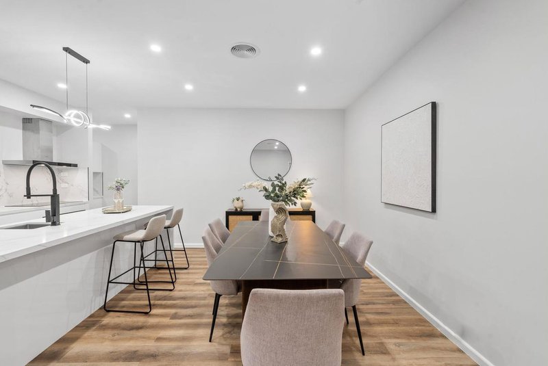 Photo - 2/93 Taylors Lane, Rowville VIC 3178 - Image 5