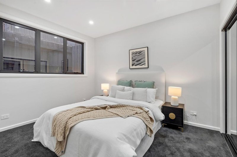 Photo - 2/93 Taylors Lane, Rowville VIC 3178 - Image 6