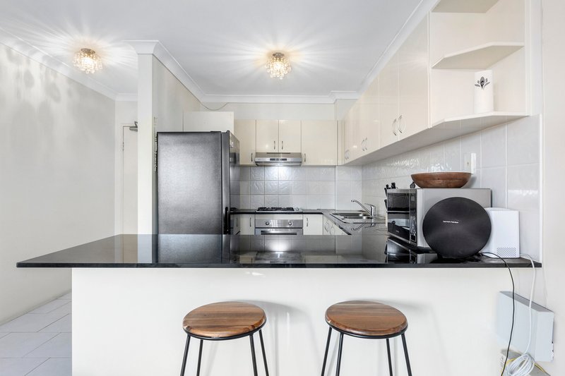 Photo - 29/30-32 Fifth Avenue, Blacktown NSW 2148 - Image 2