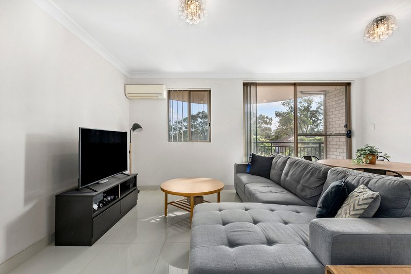 Photo - 29/30-32 Fifth Avenue, Blacktown NSW 2148 - Image 3
