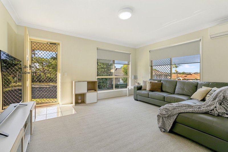 Photo - 29/30 Lindeman Place, Eight Mile Plains QLD 4113 - Image 2