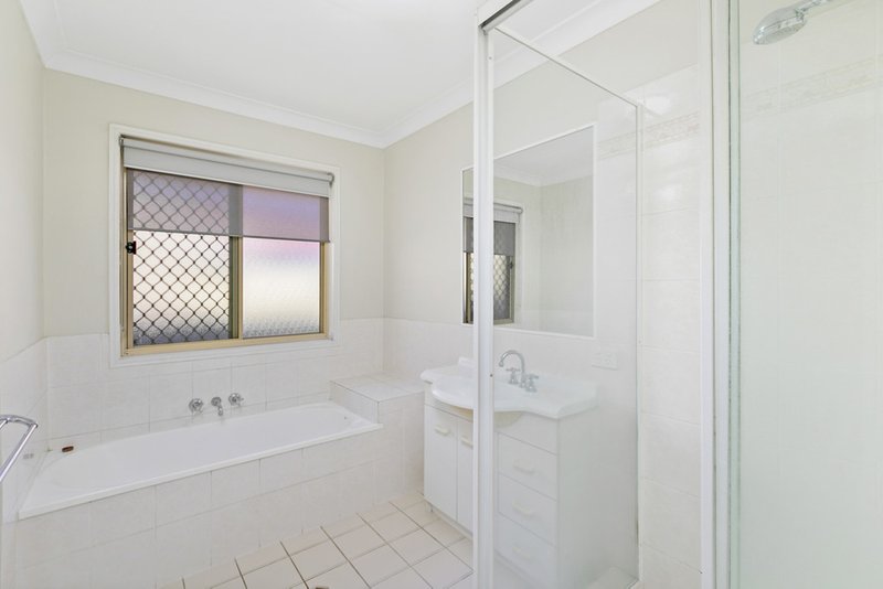 Photo - 29/30 Lindeman Place, Eight Mile Plains QLD 4113 - Image 6