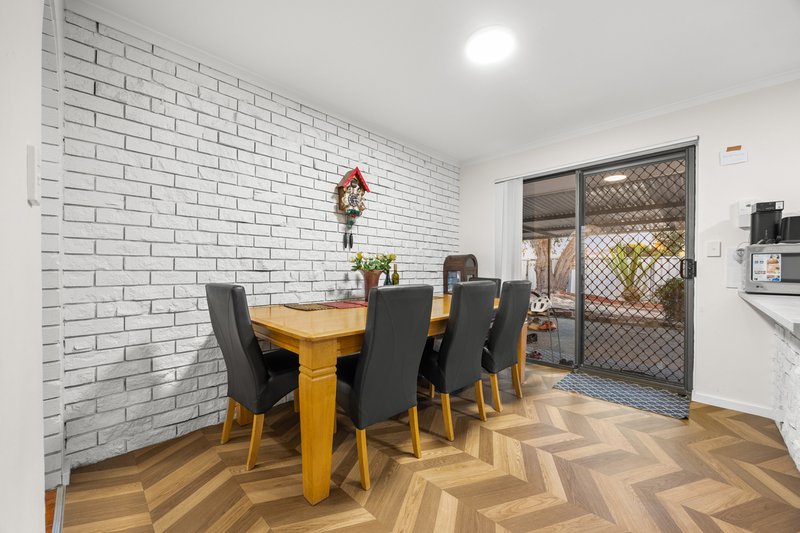 Photo - 2/94-96 Wendouree Road, Wilson WA 6107 - Image 5