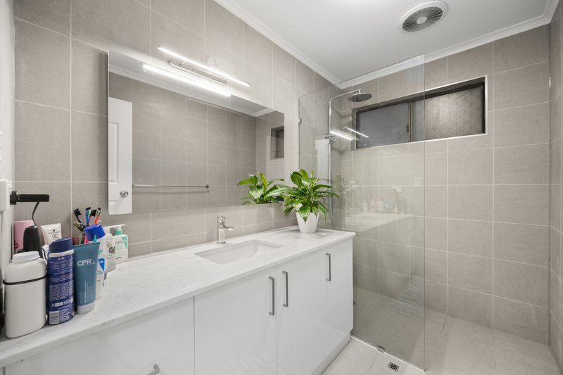 Photo - 2/94-96 Wendouree Road, Wilson WA 6107 - Image 16
