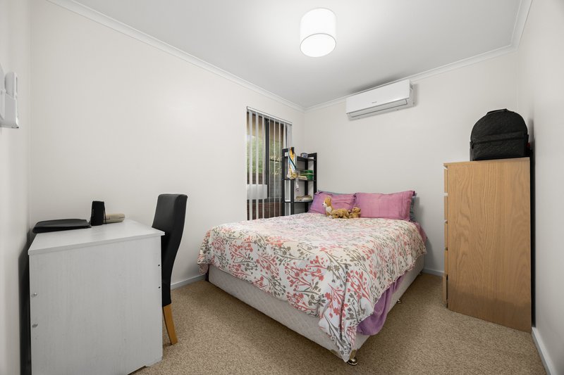 Photo - 2/94-96 Wendouree Road, Wilson WA 6107 - Image 17