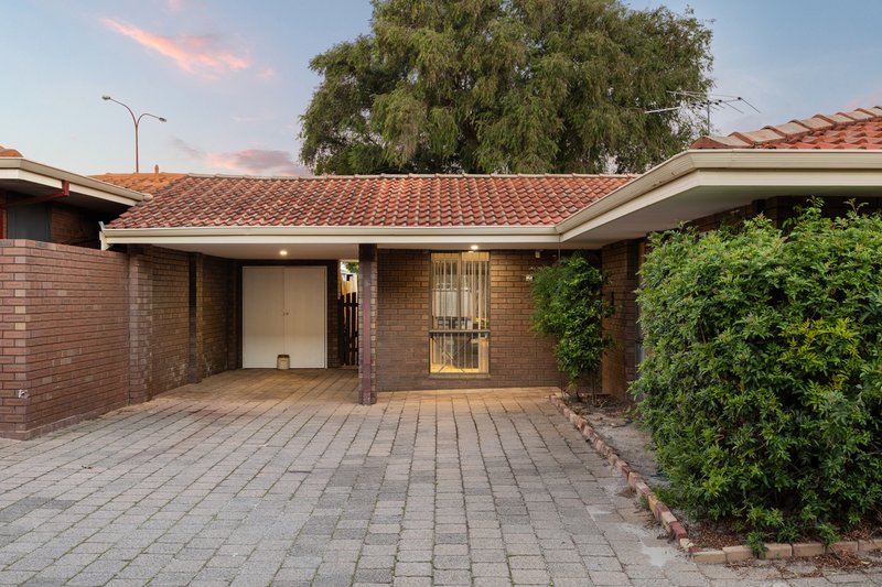 Photo - 2/94-96 Wendouree Road, Wilson WA 6107 - Image 24