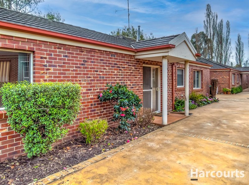 Photo - 2/94 Bowen Street, Warragul VIC 3820 - Image 2