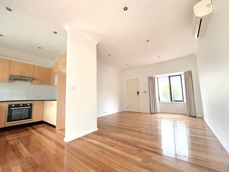 Photo - 2/94 Caledonian Street, Bexley NSW 2207 - Image 3