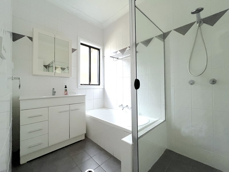 Photo - 2/94 Caledonian Street, Bexley NSW 2207 - Image 5