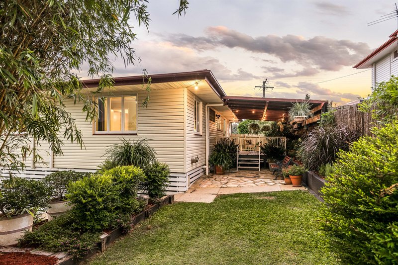 Photo - 294 Kitchener Road, Stafford Heights QLD 4053 - Image 15