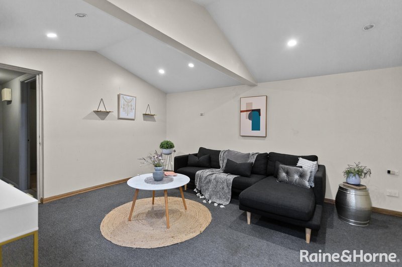 Photo - 294 O'Sullivan Beach Road, Morphett Vale SA 5162 - Image 10