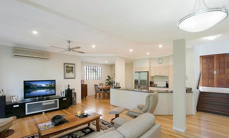 Photo - 294 Ron Penhaligon Way, Robina QLD 4226 - Image 3