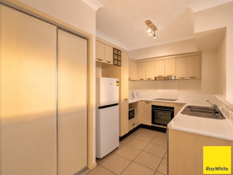 Photo - 29/44-50 Pease Street, Manoora QLD 4870 - Image 12