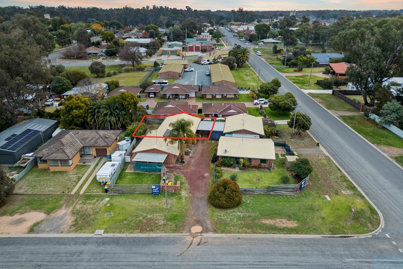 Photo - 2/95-97 Deniliquin Street, Tocumwal NSW 2714 - Image 12