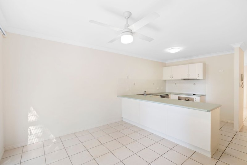 Photo - 2/95-97 River Hills Road, Eagleby QLD 4207 - Image 7