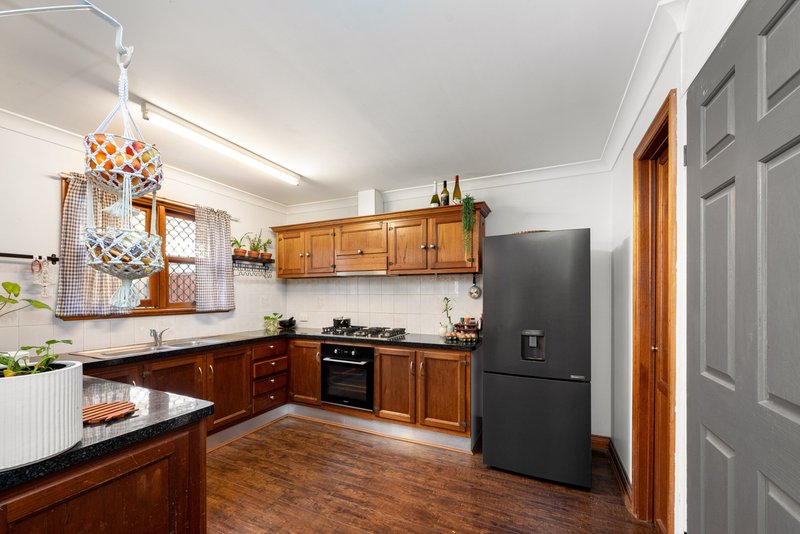 Photo - 2/95 Baringa Street, Morningside QLD 4170 - Image 8