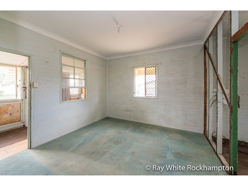 Photo - 295 Dean Street, Berserker QLD 4701 - Image 7