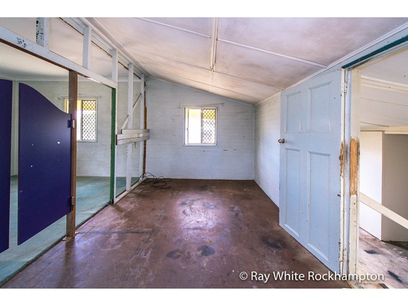 Photo - 295 Dean Street, Berserker QLD 4701 - Image 10