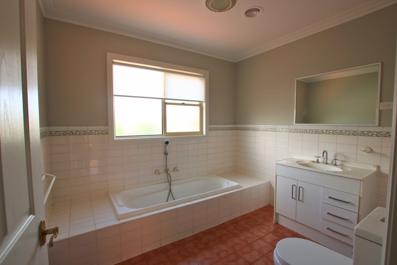 Photo - 2/95 Moreland Road, Coburg VIC 3058 - Image 11