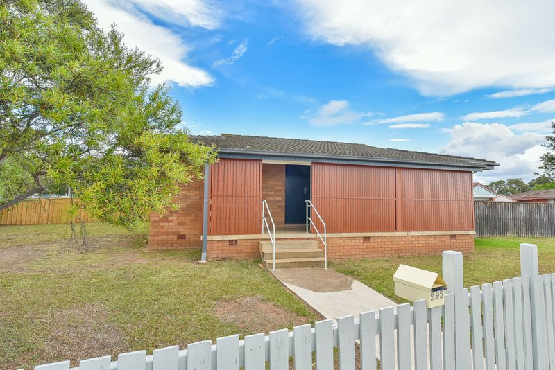 295 Riverside Drive, Airds NSW 2560