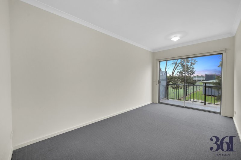 Photo - 29/5 Thomas Carr Drive, Tarneit VIC 3029 - Image 10