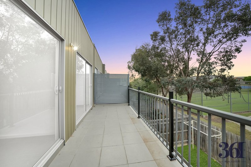 Photo - 29/5 Thomas Carr Drive, Tarneit VIC 3029 - Image 14