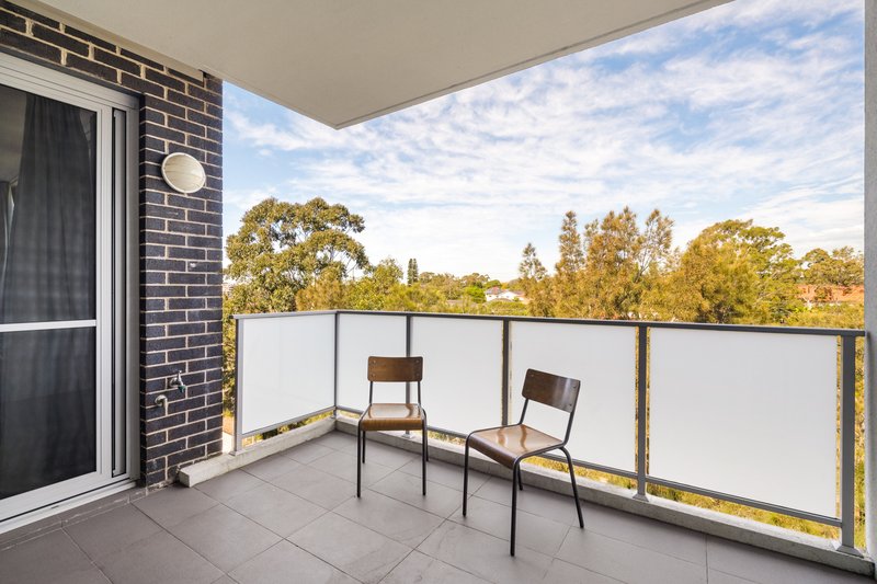 Photo - 29/50 Loftus Crescent, Homebush NSW 2140 - Image 7