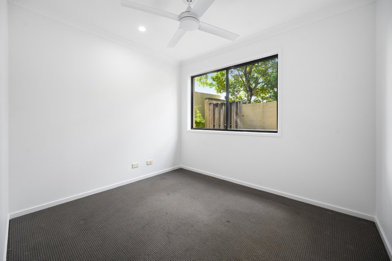 Photo - 29/590 Pine Ridge Road, Coombabah QLD 4216 - Image 8