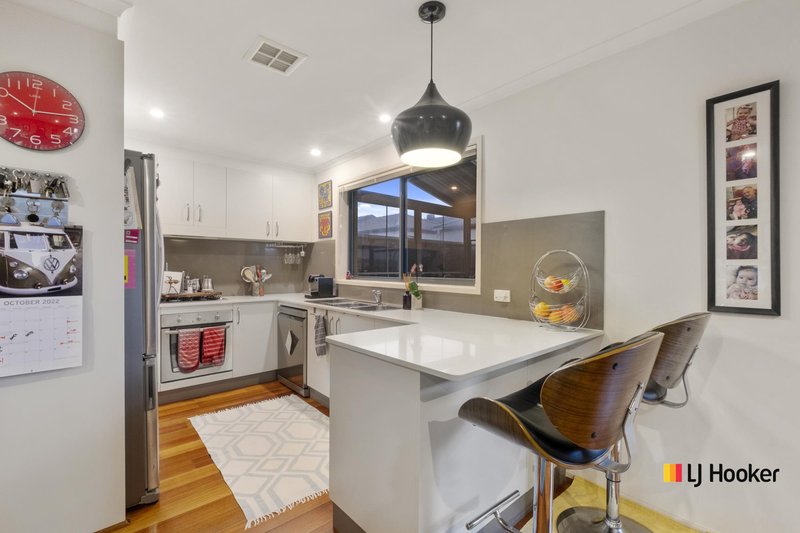 Photo - 296 Anthony Rolfe Avenue, Gungahlin ACT 2912 - Image 4