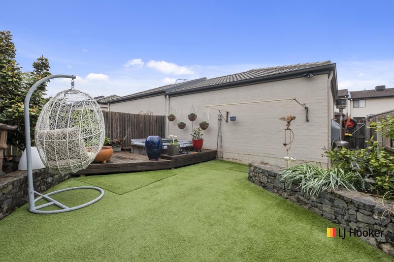 Photo - 296 Anthony Rolfe Avenue, Gungahlin ACT 2912 - Image 12