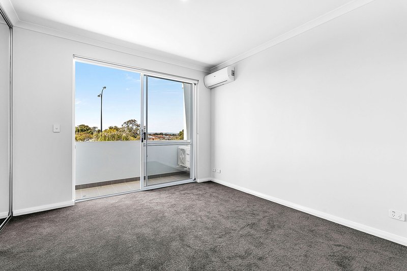 Photo - 29/6 Barnong Street, Beeliar WA 6164 - Image 7