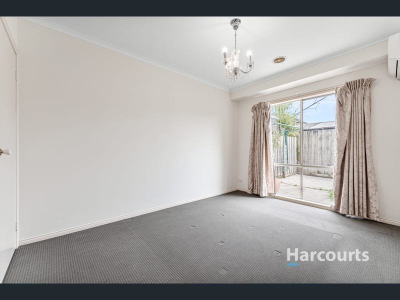 Photo - 2/96 Botanical Grove, Doveton VIC 3177 - Image 3