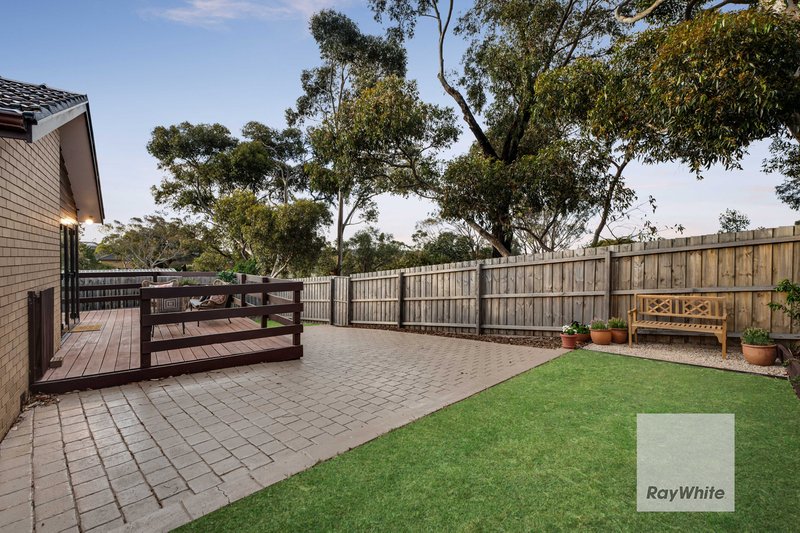 Photo - 296 Carrick Drive, Gladstone Park VIC 3043 - Image 15