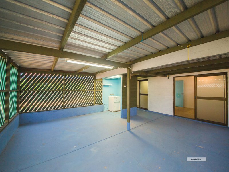 Photo - 296 Kent Street, Depot Hill QLD 4700 - Image 9