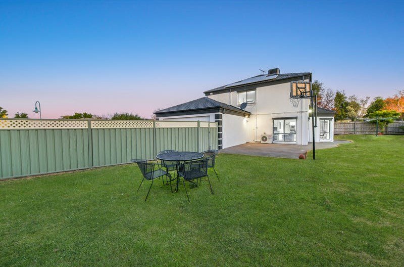 Photo - 296 Ormond Road, Narre Warren South VIC 3805 - Image 20