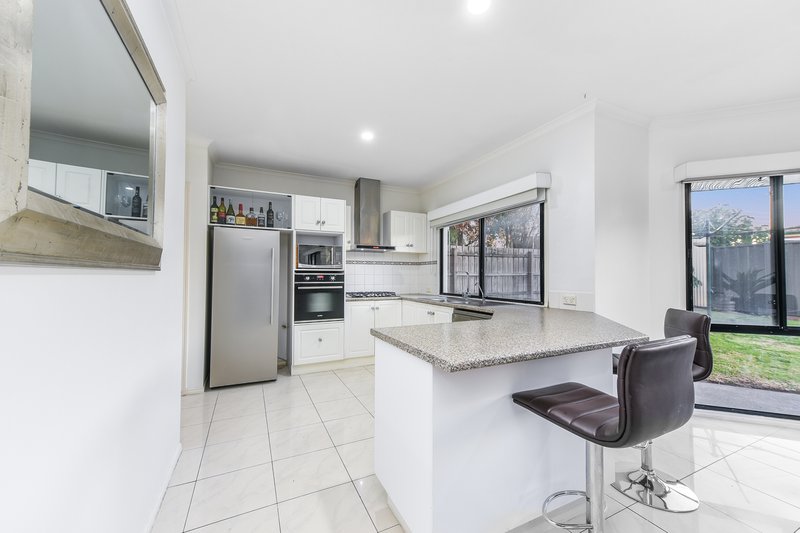 Photo - 296 Ormond Road, Narre Warren South VIC 3805 - Image 2