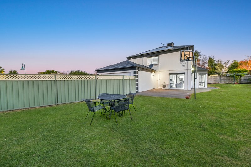 Photo - 296 Ormond Road, Narre Warren South VIC 3805 - Image 21