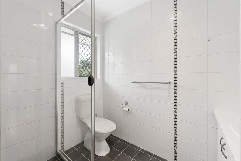 Photo - 2/96 Smith Road, Woodridge QLD 4114 - Image 10