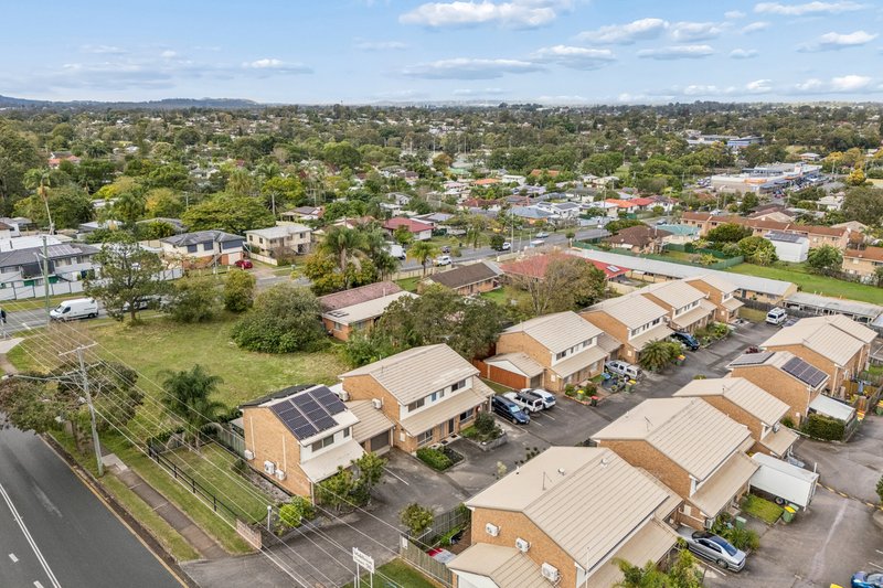 Photo - 2/96 Smith Road, Woodridge QLD 4114 - Image 14