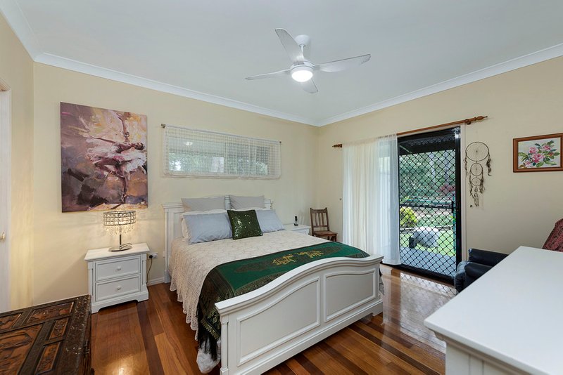 Photo - 296 Sylvan Drive, Moore Park Beach QLD 4670 - Image 12