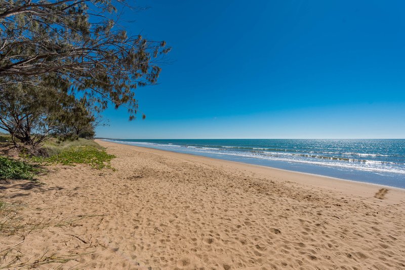 Photo - 296 Sylvan Drive, Moore Park Beach QLD 4670 - Image 21