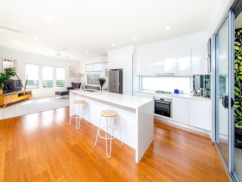 Photo - 2/97 Ison Street, Morningside QLD 4170 - Image 2